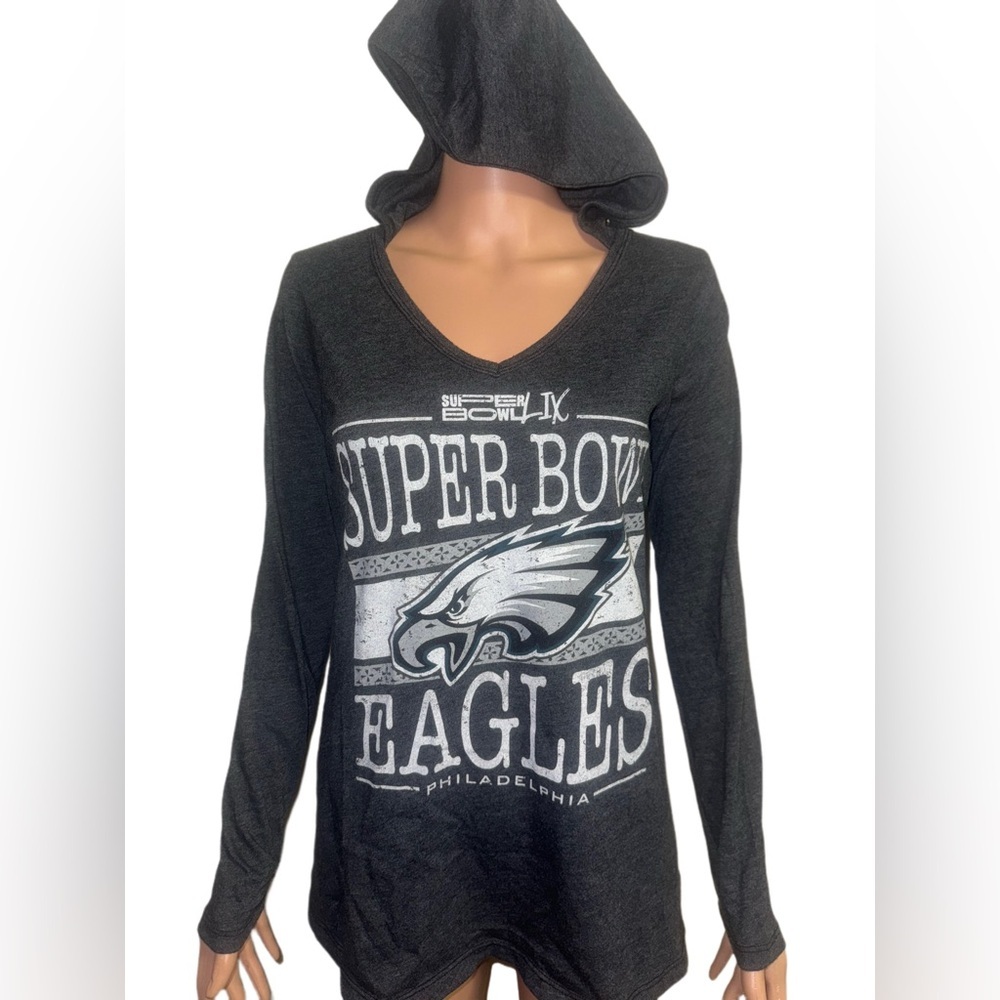 Philadelphia Eagles Super Bowl Hoodie Long Sleeve V Neck Top women’s medium